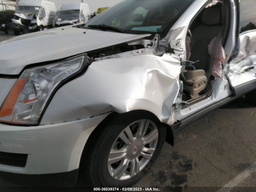 2015 CADILLAC SRX LUXURY COLLECTION - 3GYFNBE35FS609901