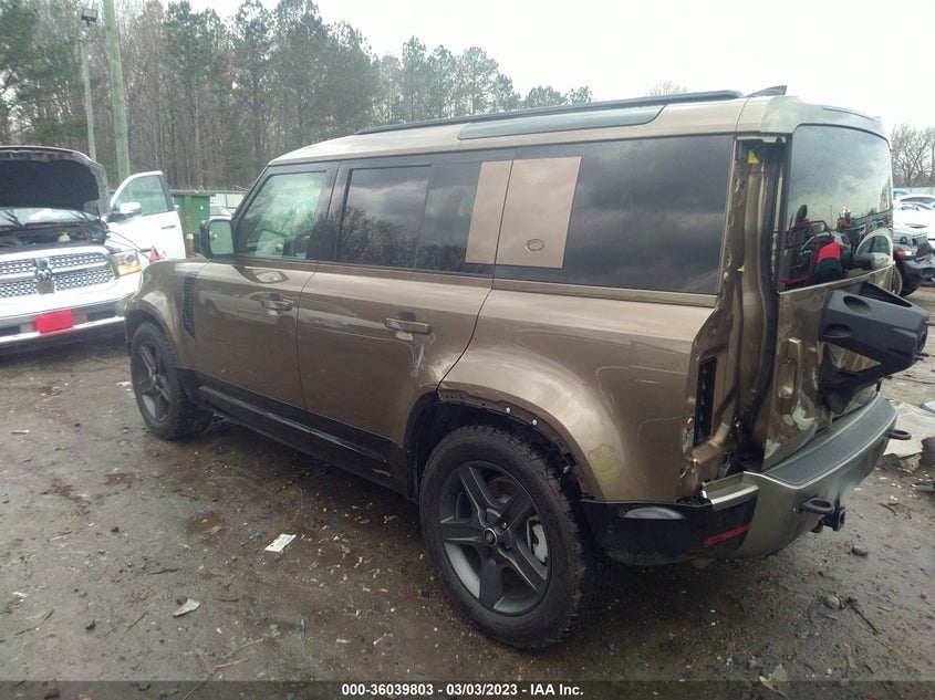 Auction sale of the 2022 LAND ROVER DEFENDER , vin: SALE37RU2N2062841, lot number: 36039803