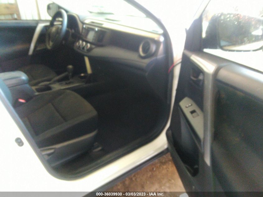 2016 TOYOTA RAV4 LE - JTMZFREV8GD091262