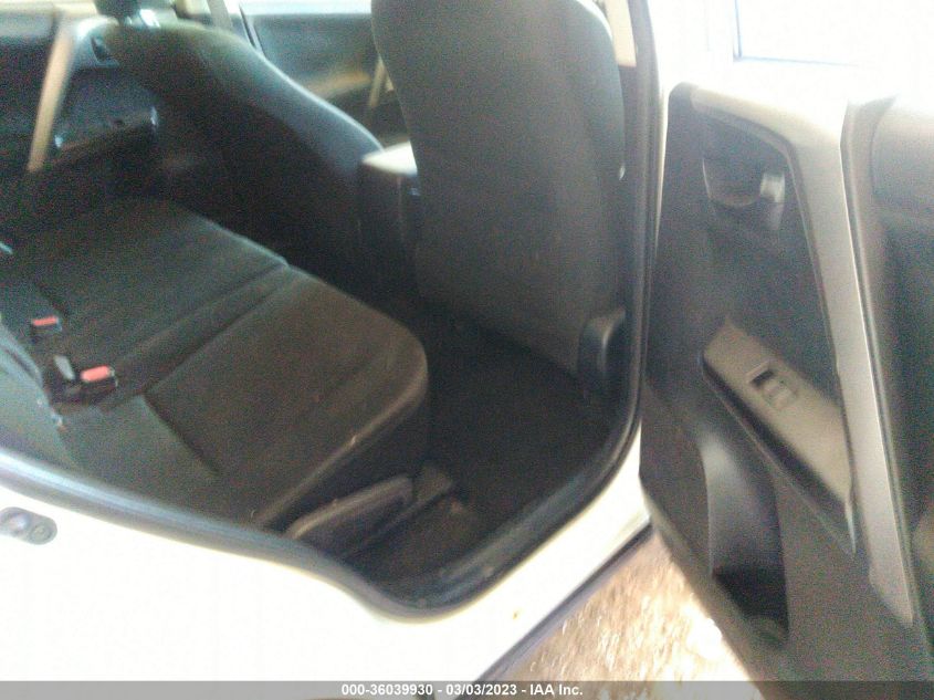 2016 TOYOTA RAV4 LE - JTMZFREV8GD091262