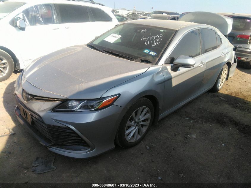 2022 TOYOTA CAMRY LE - 4T1C11AK9NU641322