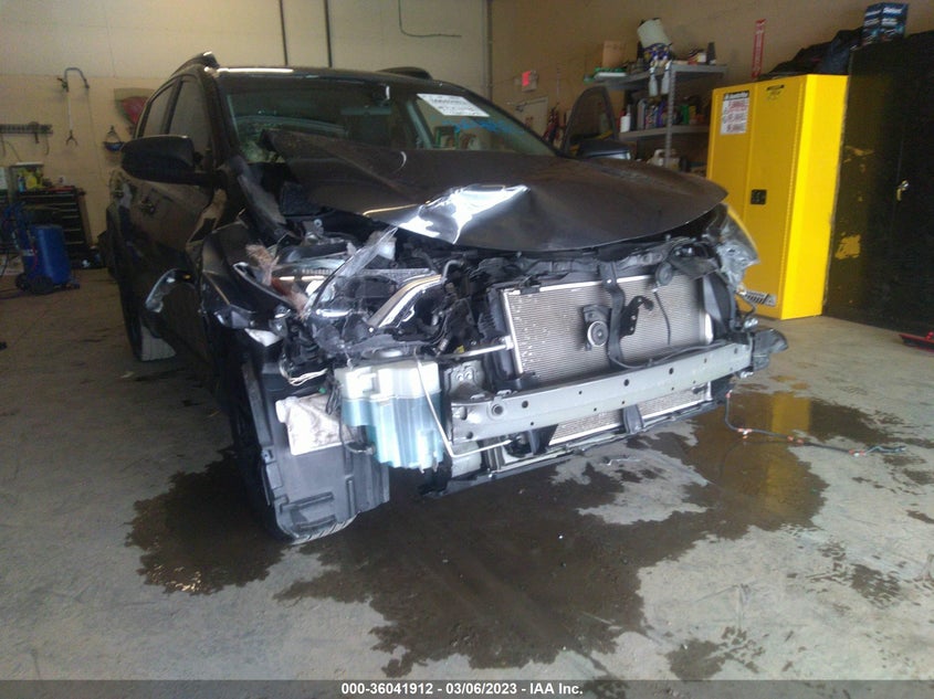 VIN 2T3BFREV9JW849508 2018 TOYOTA RAV4 LE