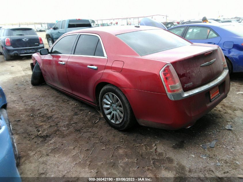 VIN 2C3CCAAG5DH735956 2013 CHRYSLER 300 no.3