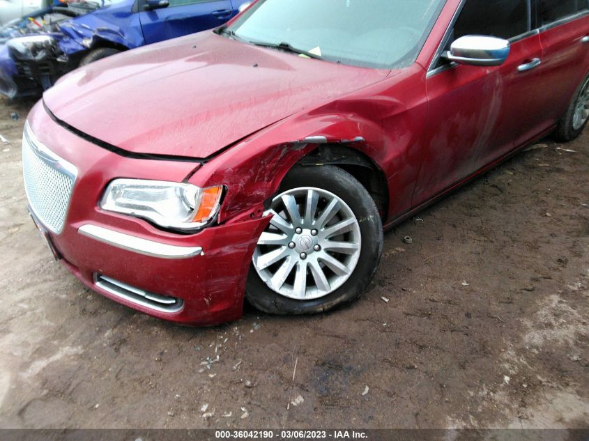 VIN 2C3CCAAG5DH735956 2013 CHRYSLER 300 no.6