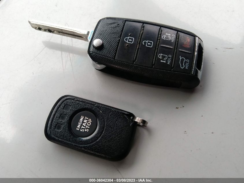 2016 KIA SEDONA LX - KNDMB5C10G6195523