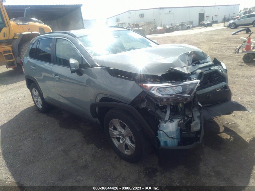 VIN 2T3W1RFV9MW125272 2021 TOYOTA RAV4 XLE