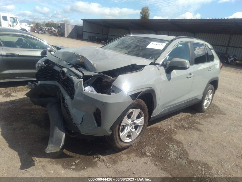 VIN 2T3W1RFV9MW125272 2021 TOYOTA RAV4 XLE