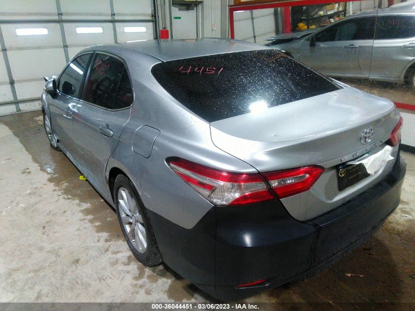 2018 TOYOTA CAMRY LE - 4T1B11HK6JU567482