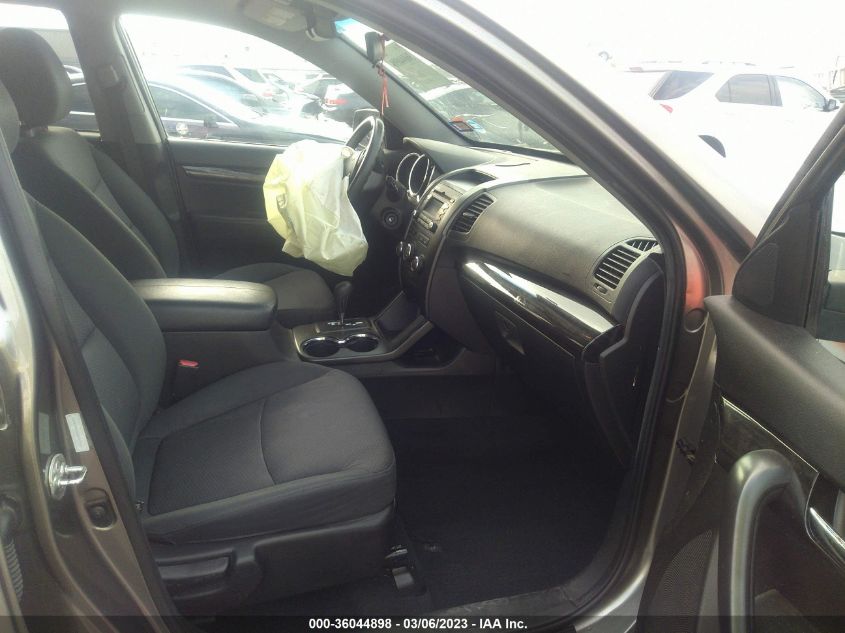 2013 KIA SORENTO LX - 5XYKTDA22DG367926