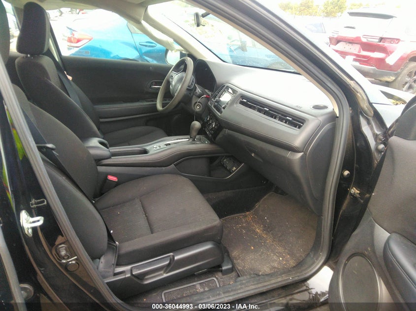 VIN 3CZRU5H34JM705531 2018 HONDA HR-V LX