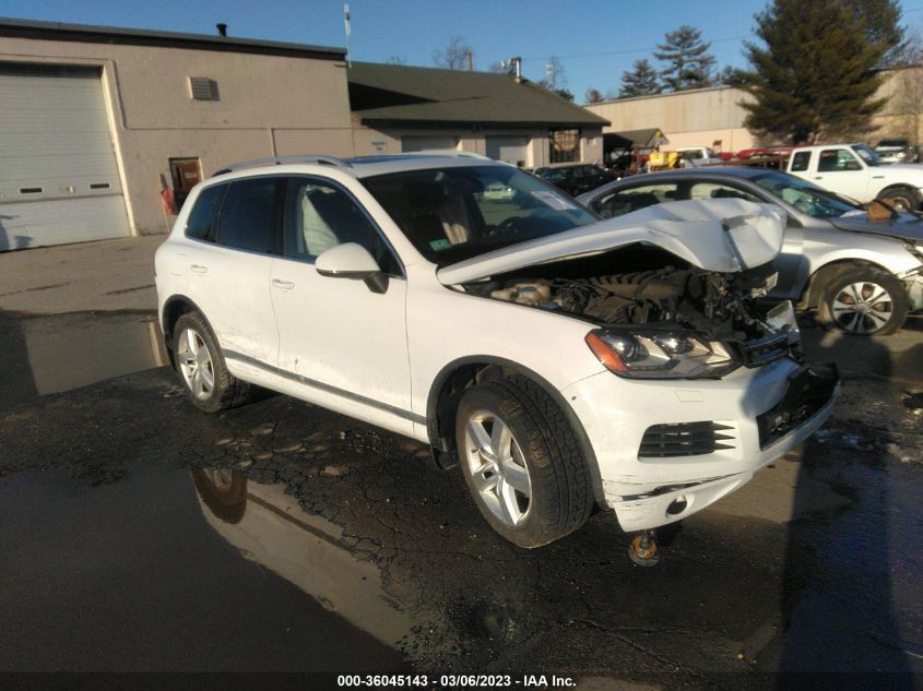 2013 VOLKSWAGEN TOUAREG LUX - WVGEF9BP4DD013296