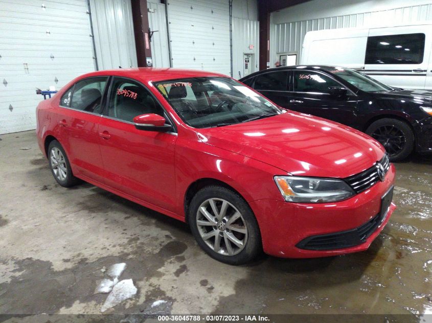 2013 VOLKSWAGEN JETTA SEDAN SE - 3VWDP7AJ5DM449185