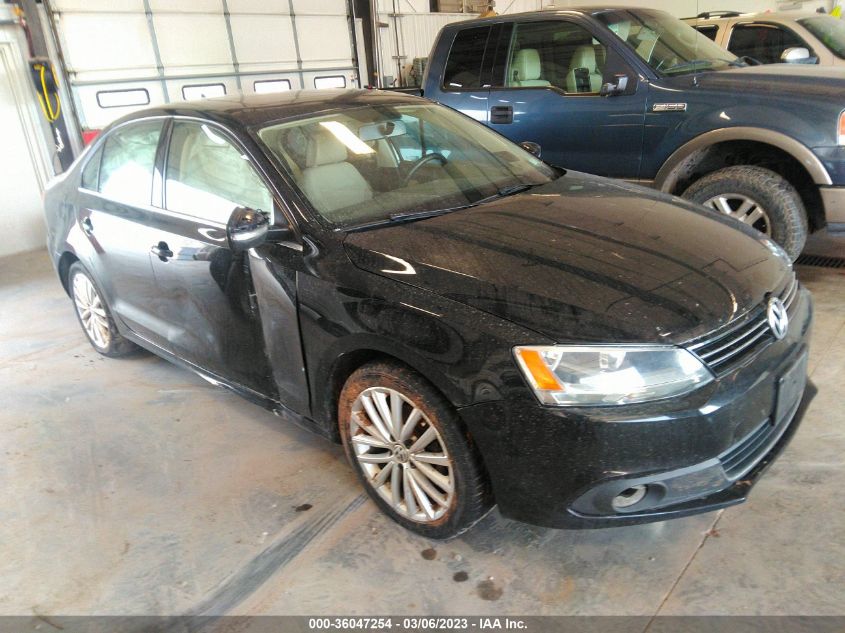 2013 VOLKSWAGEN JETTA SEDAN TDI W/PREMIUM/NAV - 3VWLL7AJ9DM382341