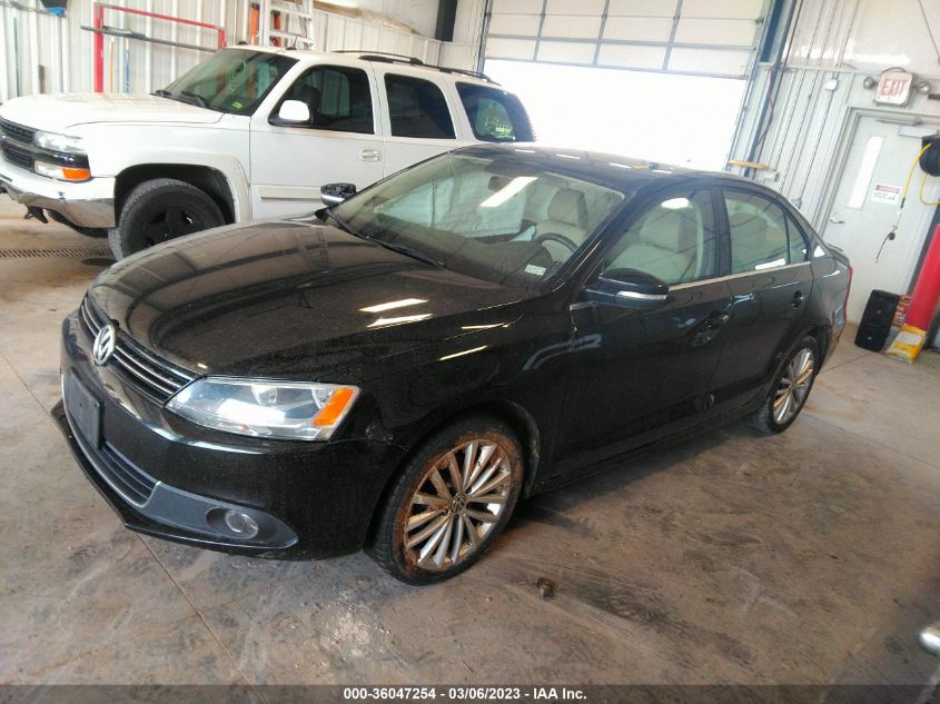 2013 VOLKSWAGEN JETTA SEDAN TDI W/PREMIUM/NAV - 3VWLL7AJ9DM382341
