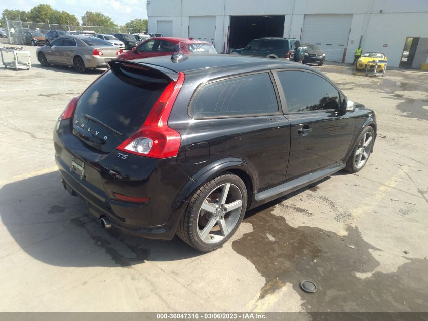 2013 VOLVO C30 T5 - YV1672MK6D2307478