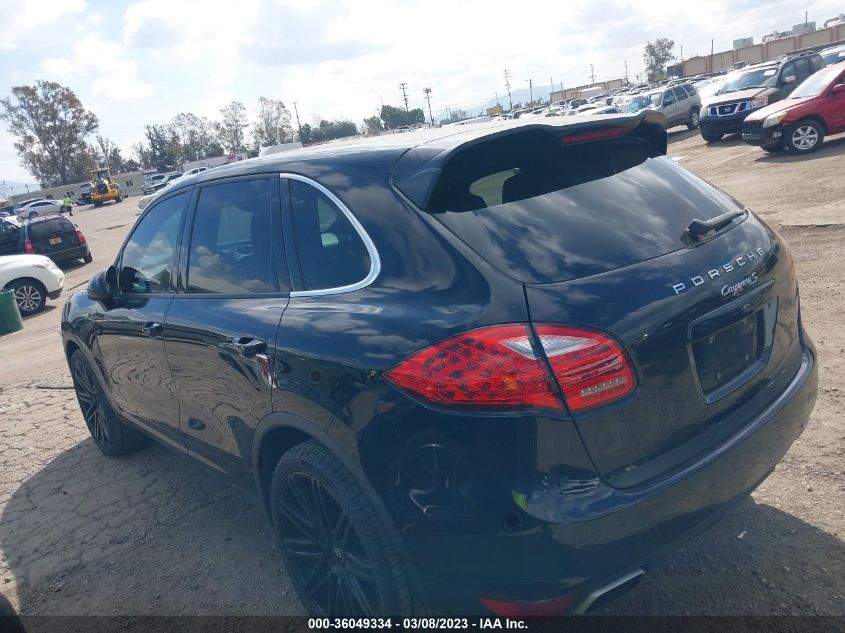 2013 PORSCHE CAYENNE WP1AA2A28DLA07455