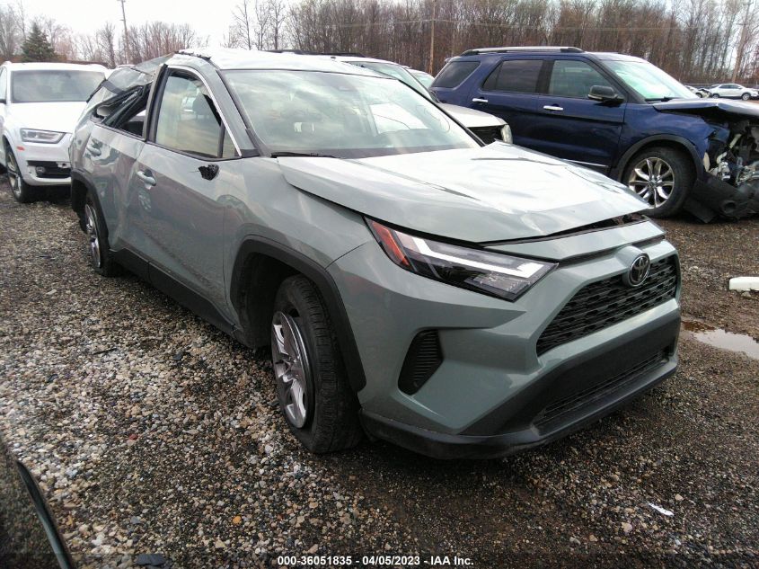 2022 TOYOTA RAV4 XLE - 2T3W1RFV5NW190878