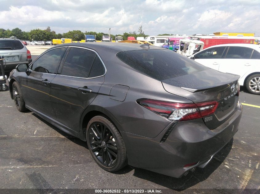 2022 TOYOTA CAMRY XSE - 4T1K61AK8NU031389