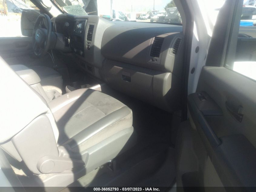 2018 NISSAN NV PASSENGER NV3500 HD SV 5BZBF0AA6JN851996
