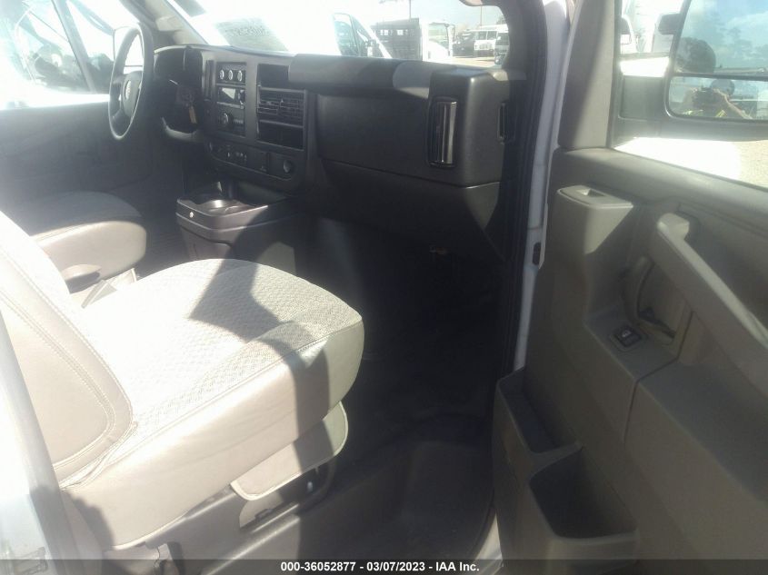2018 GMC SAVANA PASSENGER LT 1GJZ7PFGXJ1197652