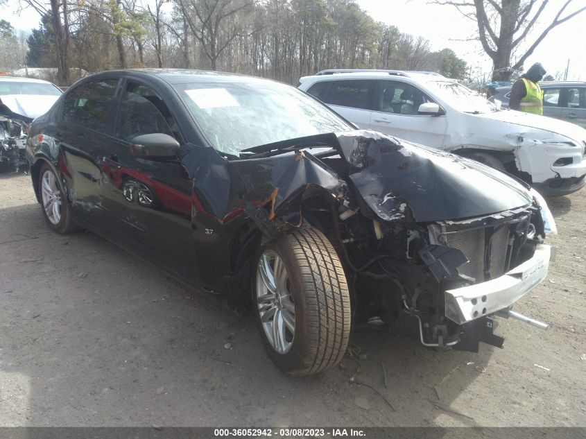 2015 INFINITI Q40 JN1CV6AR0FM522582