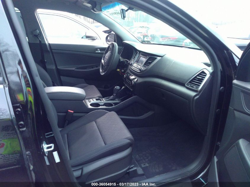 2017 HYUNDAI TUCSON SE - KM8J3CA40HU427029