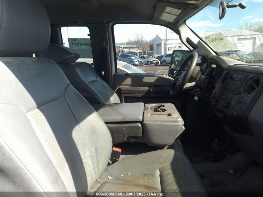 2015 FORD SUPER DUTY F-250 SRW XLT/LARIAT/XL - 1FT7X2B67FEB33549