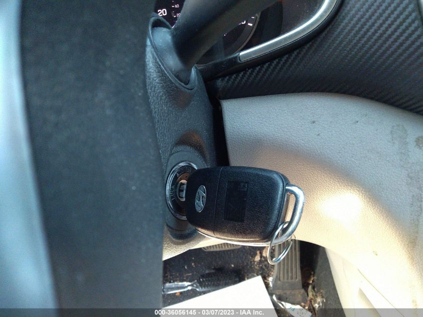 2019 HYUNDAI TUCSON SE - KM8J2CA44KU858533