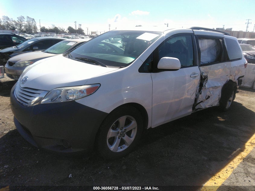 VIN 5TDKZ3DC2HS874993 2017 TOYOTA SIENNA LE