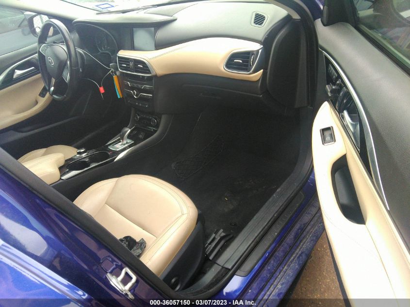 2017 INFINITI QX30 LUXURY SJKCH5CPXHA028998