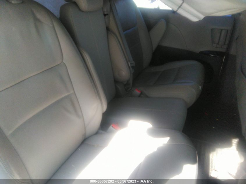 2017 TOYOTA SIENNA XLE AUTO ACCESS - 5TDYZ3DC9HS801646