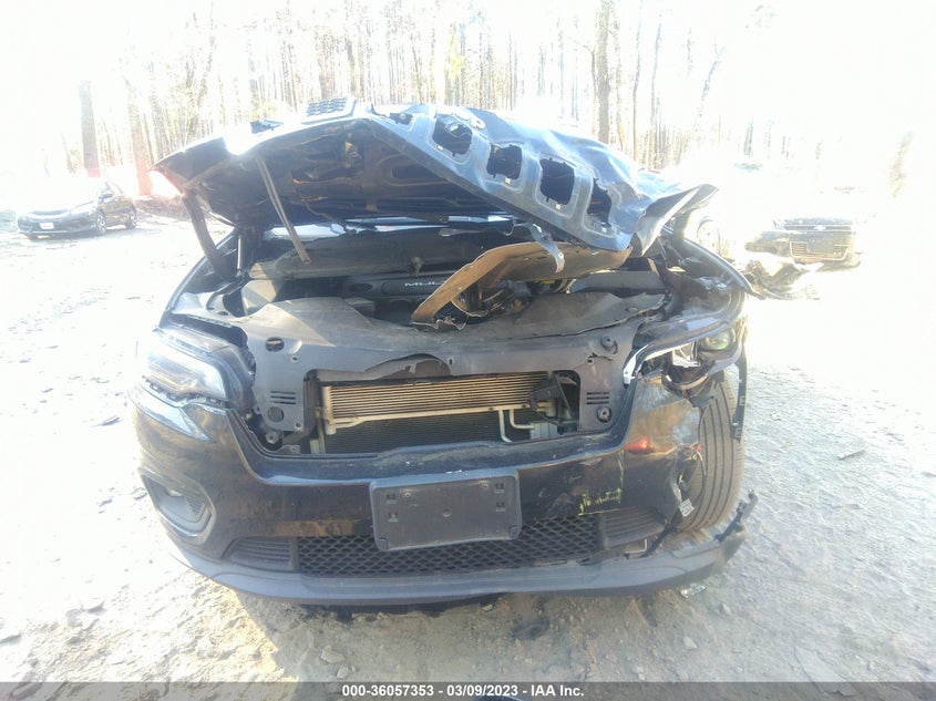 VIN 1C4PJMCBXKD140133 2019 JEEP CHEROKEE LATITUDE