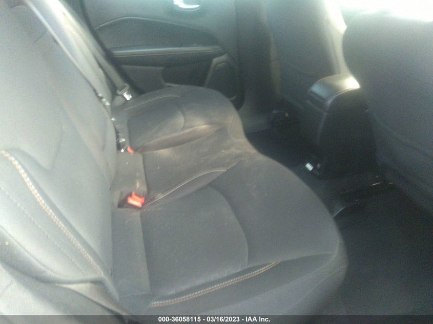 VIN 3C4NJCAB7KT677265 2019 JEEP COMPASS SPORT