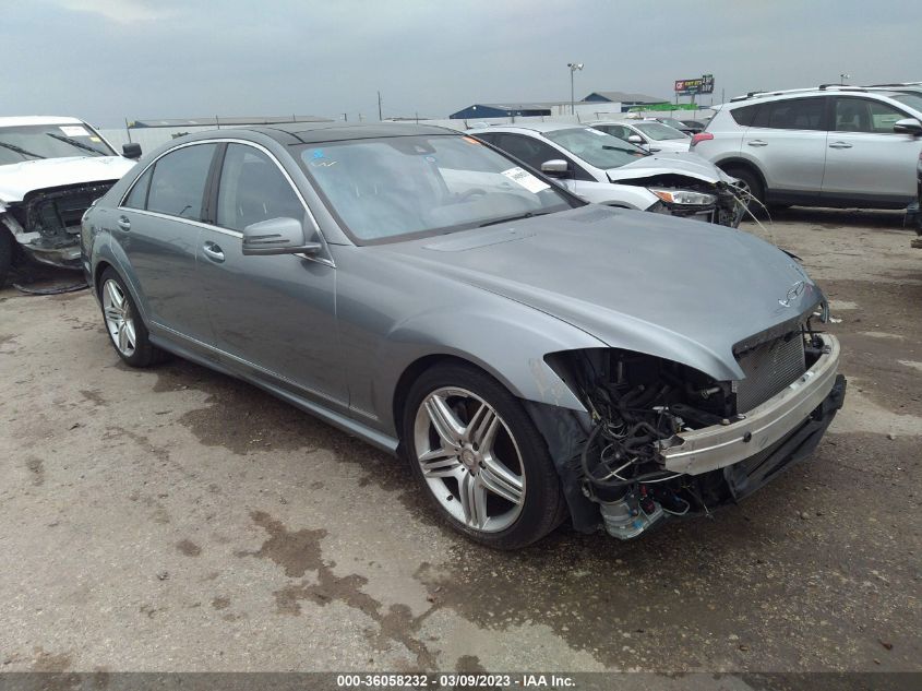 2013 MERCEDES-BENZ S-CLASS S 550 - WDDNG7DB2DA528862