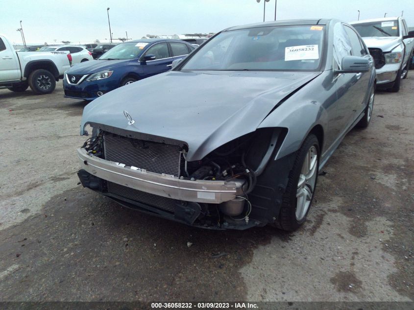 2013 MERCEDES-BENZ S-CLASS S 550 - WDDNG7DB2DA528862