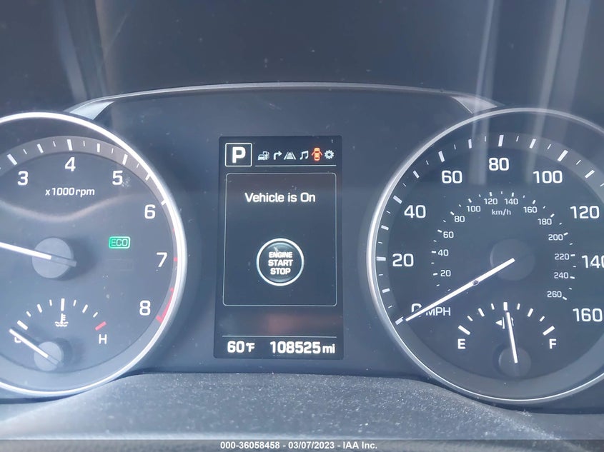 VIN 5NPD84LF1HH030625 2017 HYUNDAI ELANTRA LIMITED
