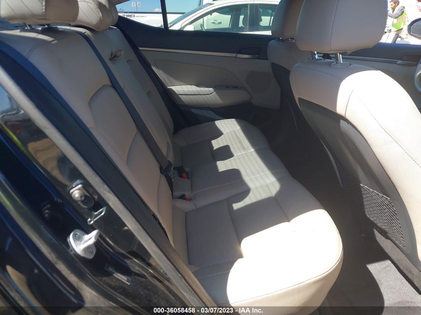 VIN 5NPD84LF1HH030625 2017 HYUNDAI ELANTRA LIMITED