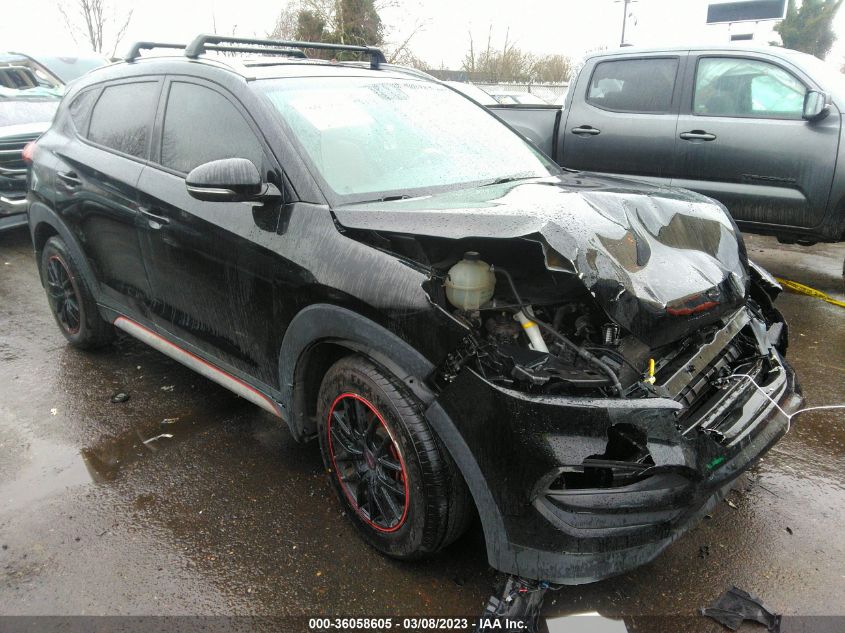 2017 HYUNDAI TUCSON SE PLUS - KM8J33A47HU441851