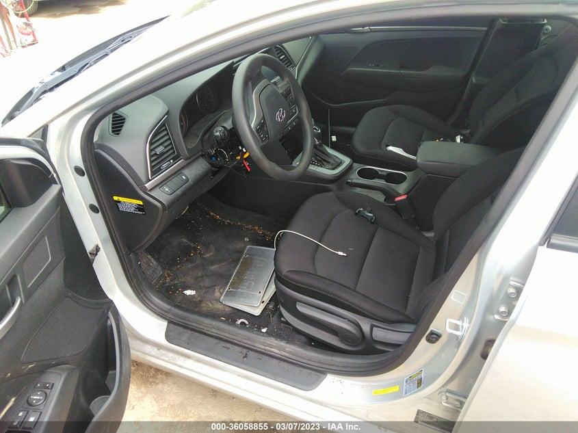 VIN 5NPD74LF3JH397082 2018 HYUNDAI ELANTRA SE