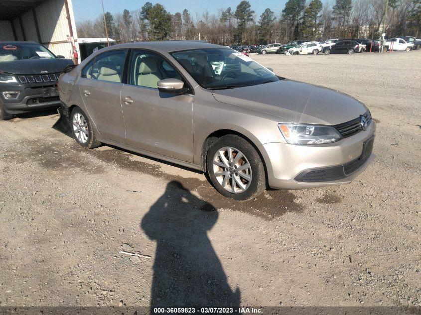 2014 VOLKSWAGEN JETTA SEDAN SE W/CONNECTIVITY - 3VWD07AJ0EM222704