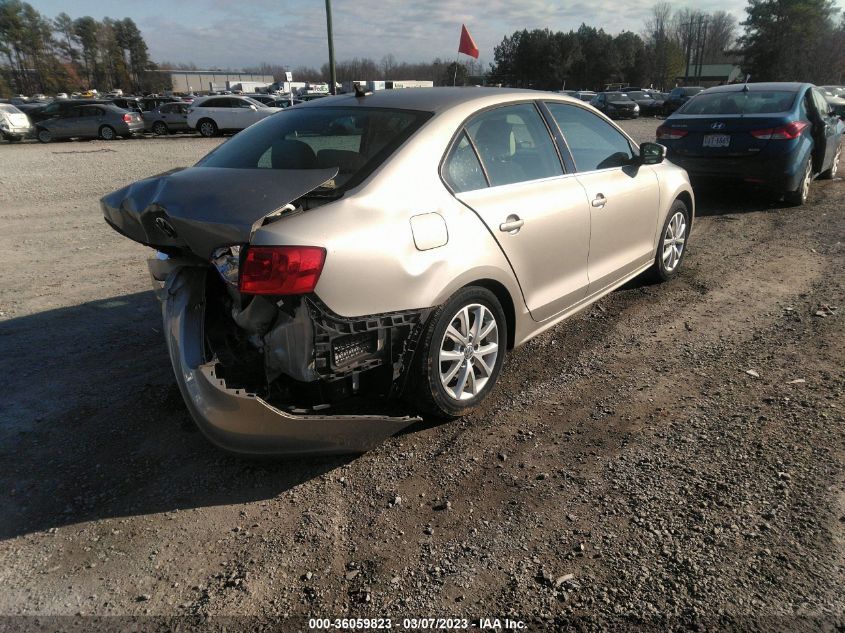 2014 VOLKSWAGEN JETTA SEDAN SE W/CONNECTIVITY - 3VWD07AJ0EM222704