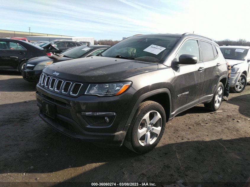 VIN 3C4NJDBB8KT786970 2019 JEEP COMPASS LATITUDE