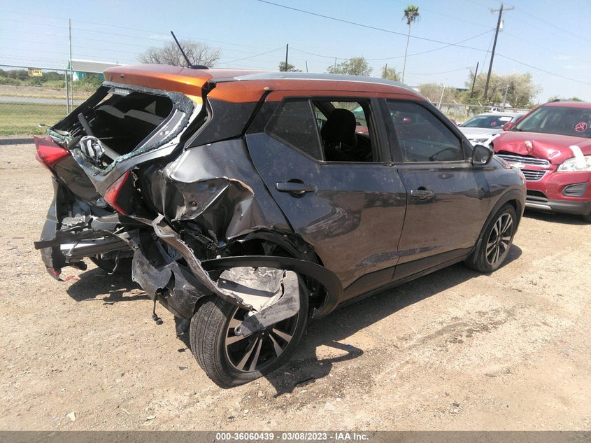 VIN 3N1CP5CV4LL477005 2020 NISSAN KICKS SV