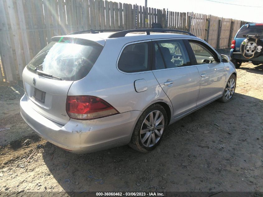 2013 VOLKSWAGEN JETTA SPORTWAGEN TDI W/SUNROOF & NAV - 3VWPL7AJ2DM607488