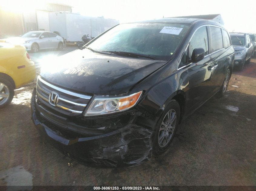 VIN 5FNRL5H64DB070497 2013 HONDA ODYSSEY no.2