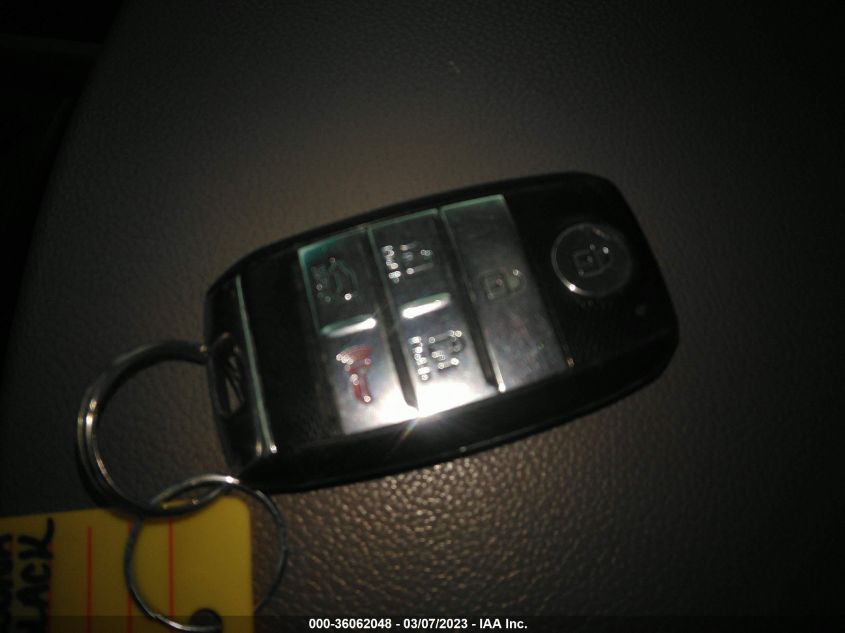 2015 KIA SEDONA SX - KNDMC5C11F6018989
