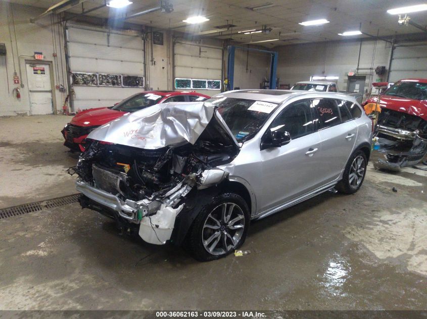 2016 VOLVO V60 CROSS COUNTRY T5 PLATINUM YV4612HMXG1019408