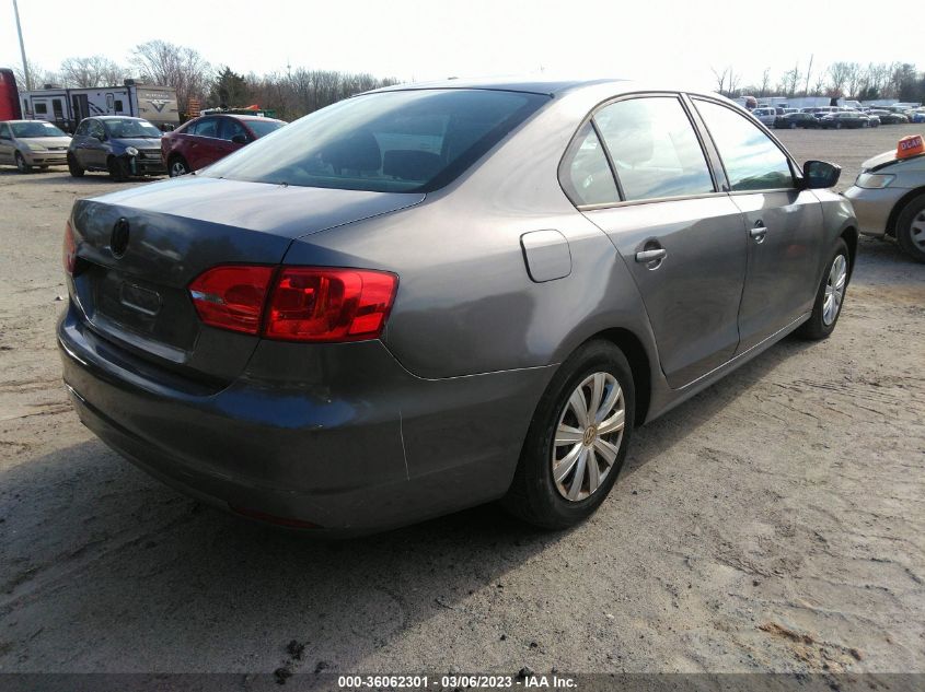 2014 VOLKSWAGEN JETTA SEDAN S - 3VW2K7AJ5EM232307