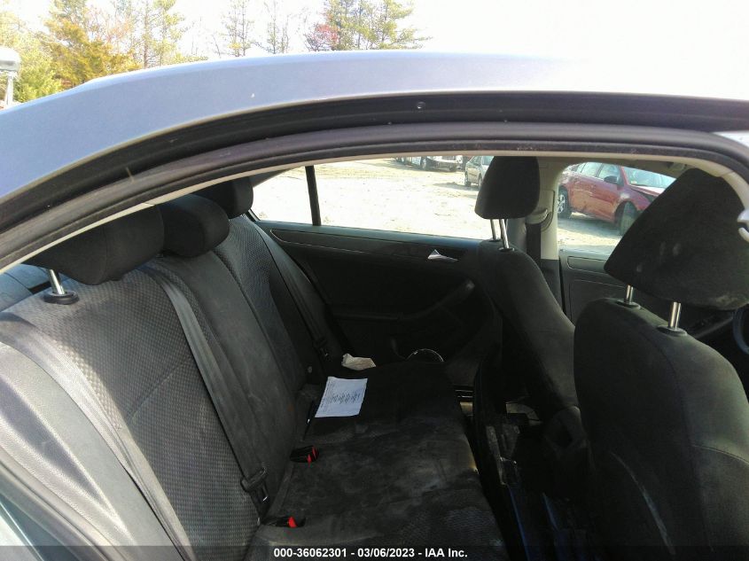 2014 VOLKSWAGEN JETTA SEDAN S - 3VW2K7AJ5EM232307