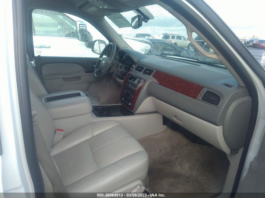 2014 CHEVROLET SUBURBAN LT - 1GNSKJE78ER121822